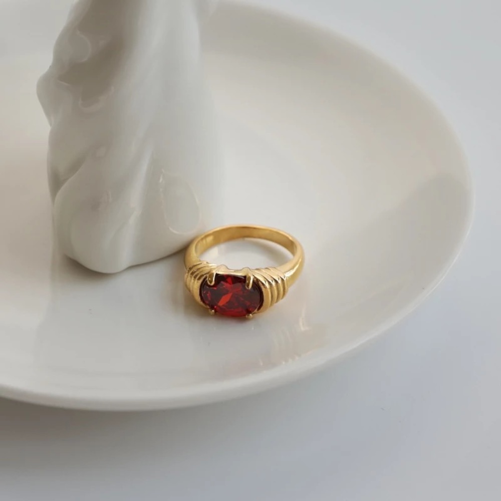 High end stone ring - Picture 2 of 4